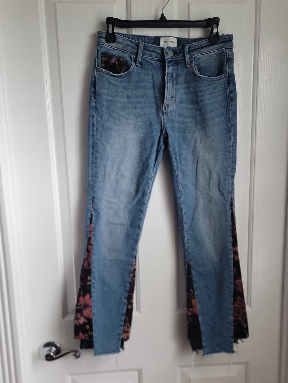 Driftwood Indie Crafted Blue Floral-Trim Women's Jeans 26